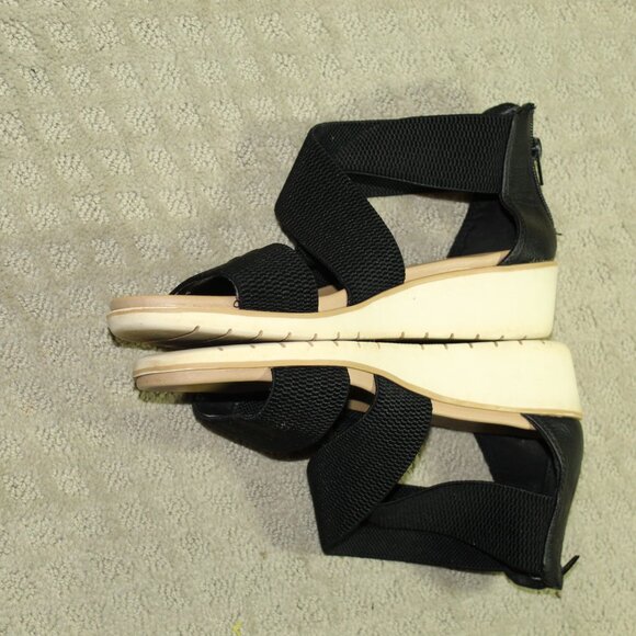 Mia Chelsia Women's 10 Black Elastic Criss Cross Straps Zips Up 2" Wedge Heel - Picture 3 of 6